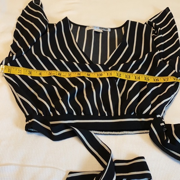 Necessary Objects cropped tie waist top striped S - Picture 9 of 12